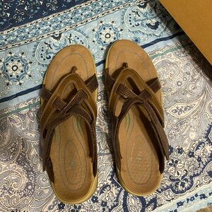 Orthofeet Clio brown sandal Women’s Size 11
